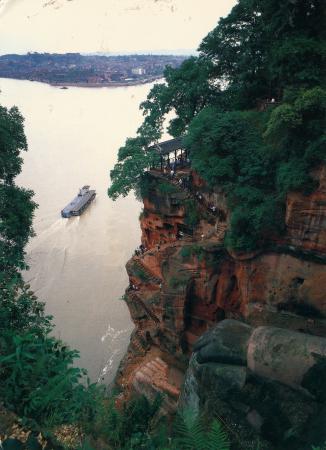 Mount Emei Scenic Area : Leshan Giant Buddha